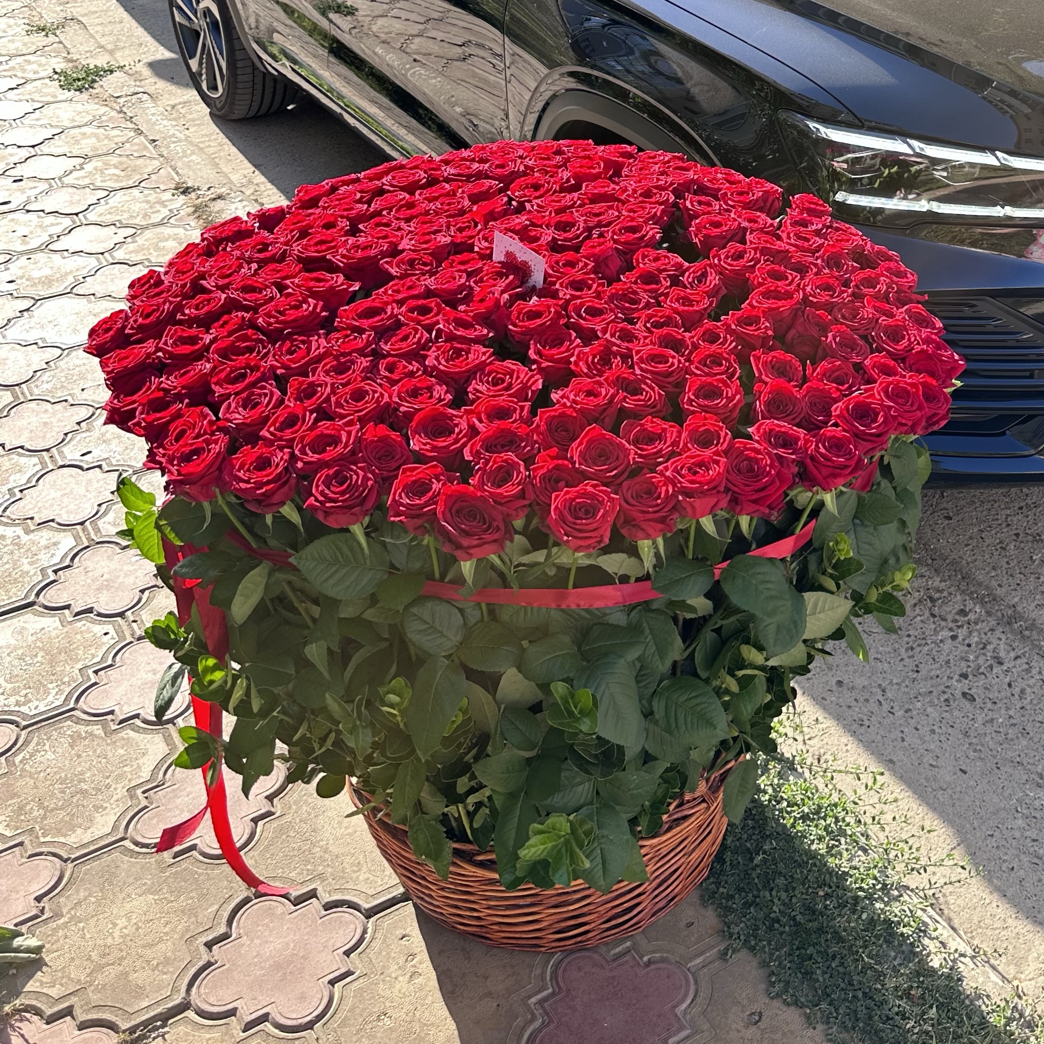 201 Роза 80 см в корзине — изображение 6